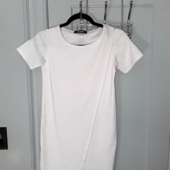MISSGUIDED Women's Asymmetrical T-Shirt Dress in White (NWOT)│Size Small - Picture 15 of 17